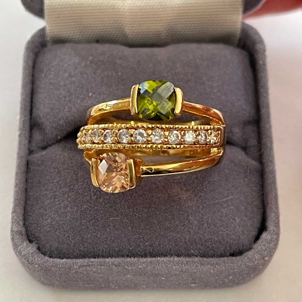 Peridot morganite diamanté gold tone ring
